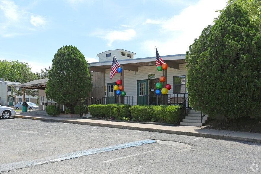 More Photos Of 207 N Hickory St, Sapulpa Multifamily For Sale