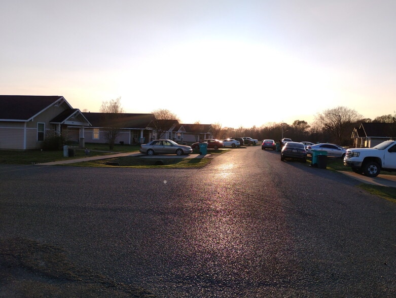 More Photos Of 1870 Marshall Frank Dr, Ville Platte Apartments For Sale