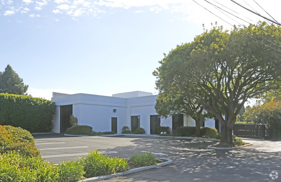 More Photos Of 2177 Leghorn St, Mountain View Research And Development For Lease
