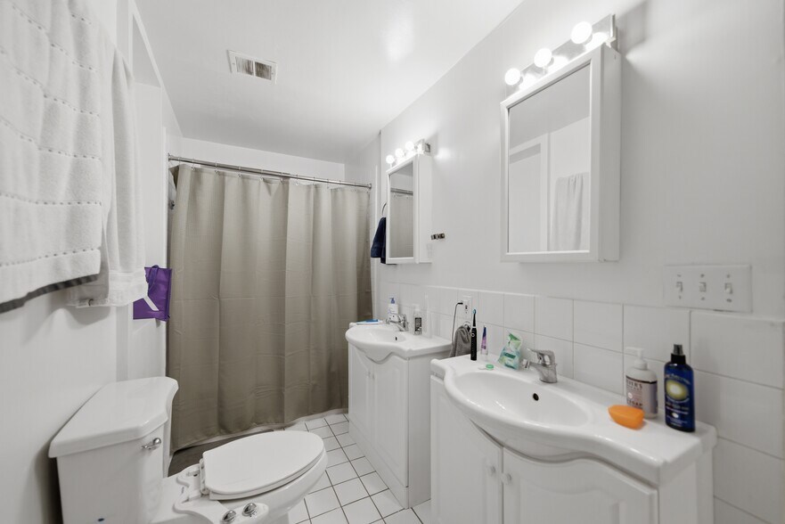 More Photos Of 1628-1630 N Wells St, Chicago Apartments For Sale