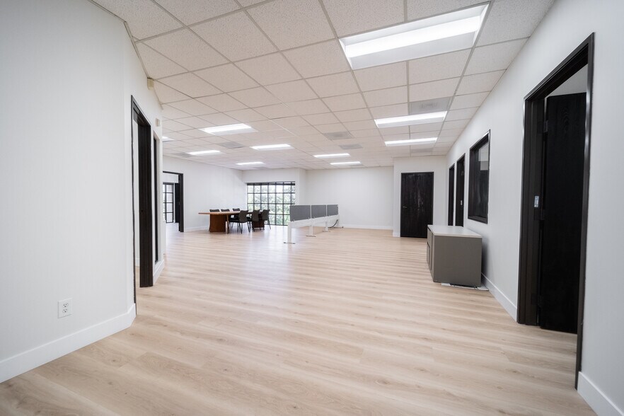 More Photos Of 3505 Cadillac Ave, Costa Mesa Office For Lease