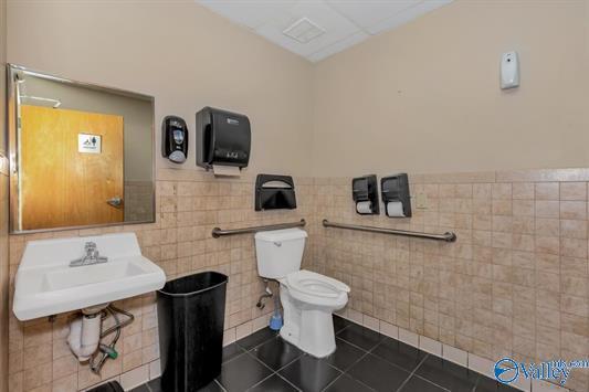 More Photos Of 1010 Heathland Dr NW, Huntsville Freestanding For Sale