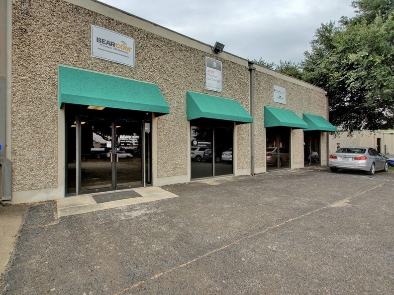 More Photos Of 204 Texas Ave, Round Rock Flex For Lease