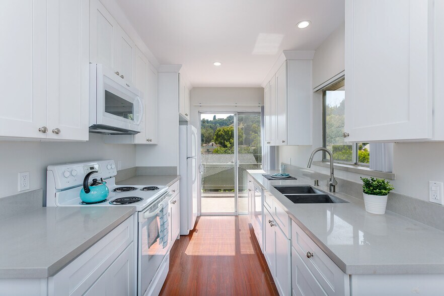 More Photos Of 1724 Meridian Ave, South Pasadena Apartments For Sale