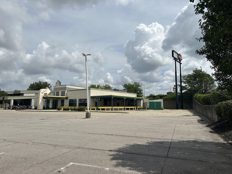 More Photos Of 8025 Action Blvd, Florence Storefront For Sale