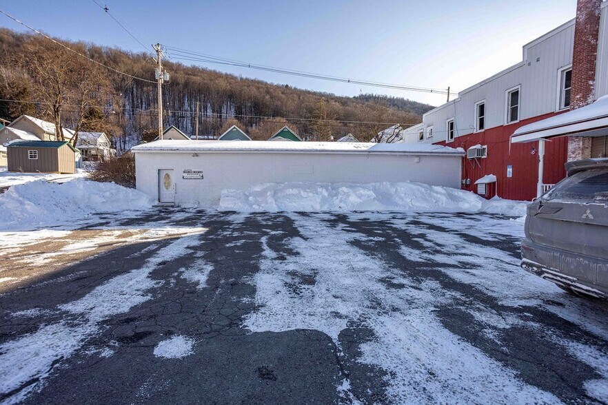 More Photos Of 75 Germania St, Galeton Restaurant For Sale