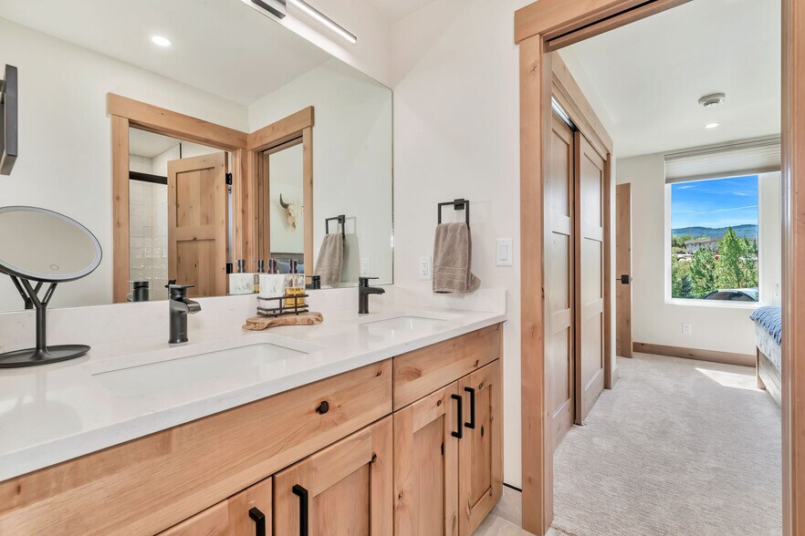 More Photos Of 1716 Copper Ridge Unit 1 spur, Steamboat Springs Flex For Sale