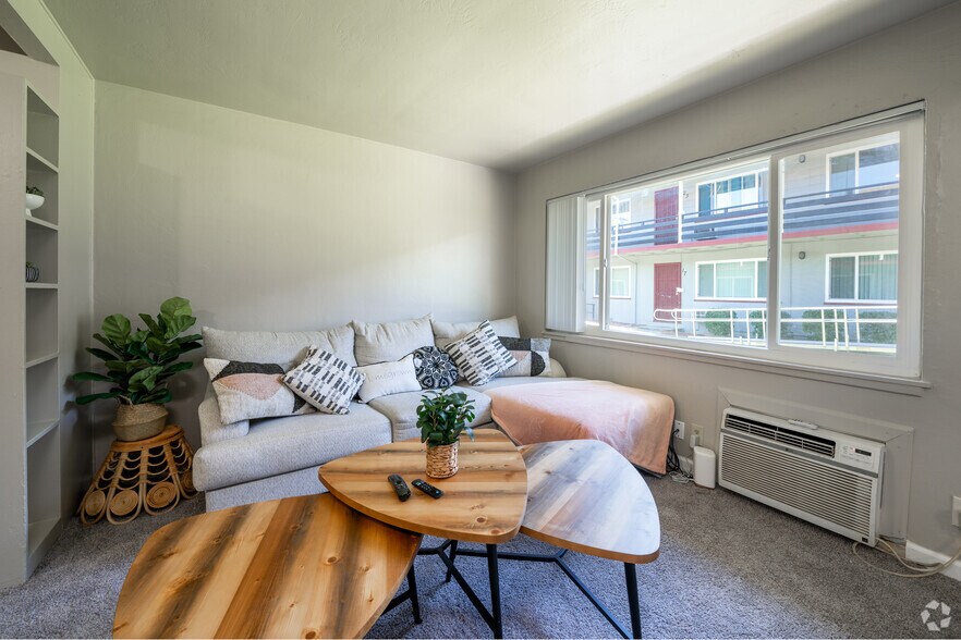 More Photos Of 2928 Watt Ave, Sacramento Apartments For Sale