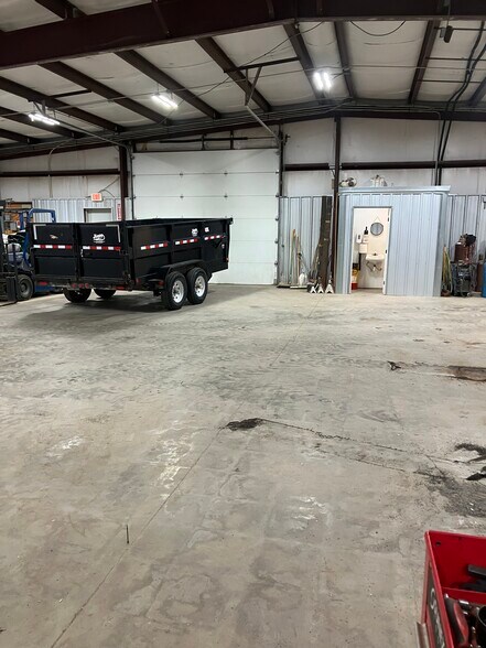 More Photos Of 2601 Olton Rd, Plainview Auto Repair For Sale