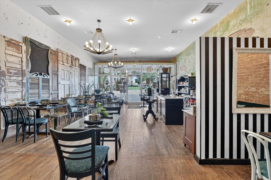 More Photos Of 107 W Hickory St, Denton General Retail For Sale