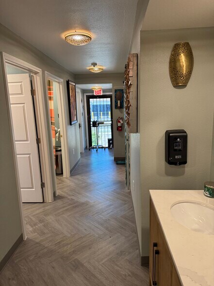 More Photos Of 1905 Goliad Rd, San Antonio Healthcare For Lease