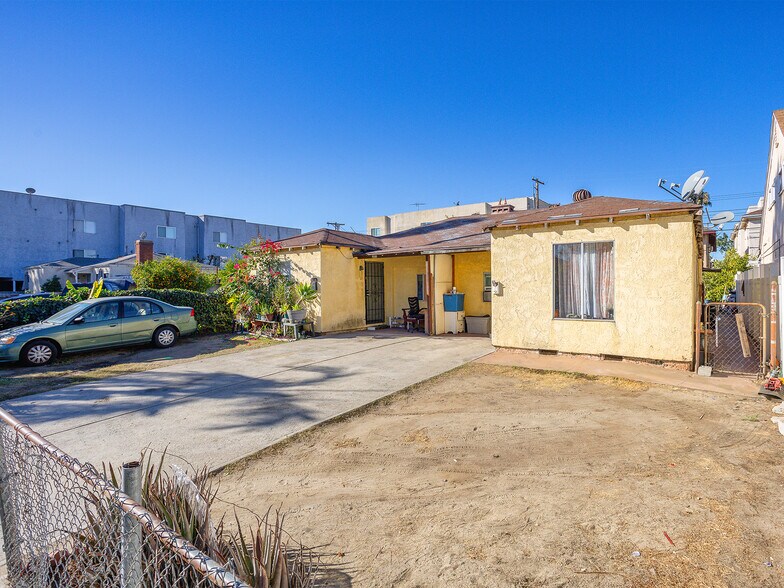 More Photos Of 2309 N Niagara St, Burbank Land For Sale