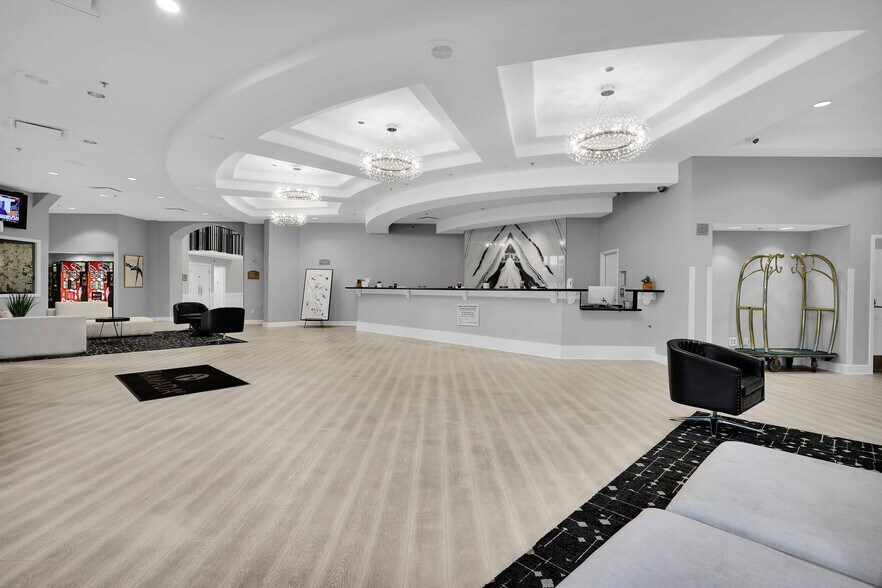More Photos Of 9150 Baymeadows Rd, Jacksonville Hotel For Sale
