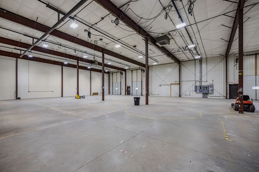 More Photos Of 110 Wall St, Onamia Flex For Lease