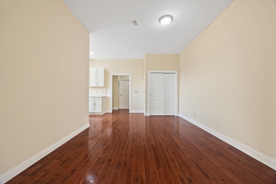 More Photos Of 222 E 51st St, Brooklyn Storefront Retail Residential For Sale