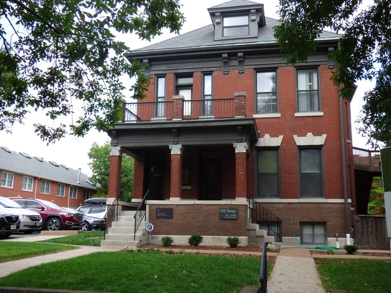 More Photos Of 4501-4509 Laclede Ave, Saint Louis Office For Sale