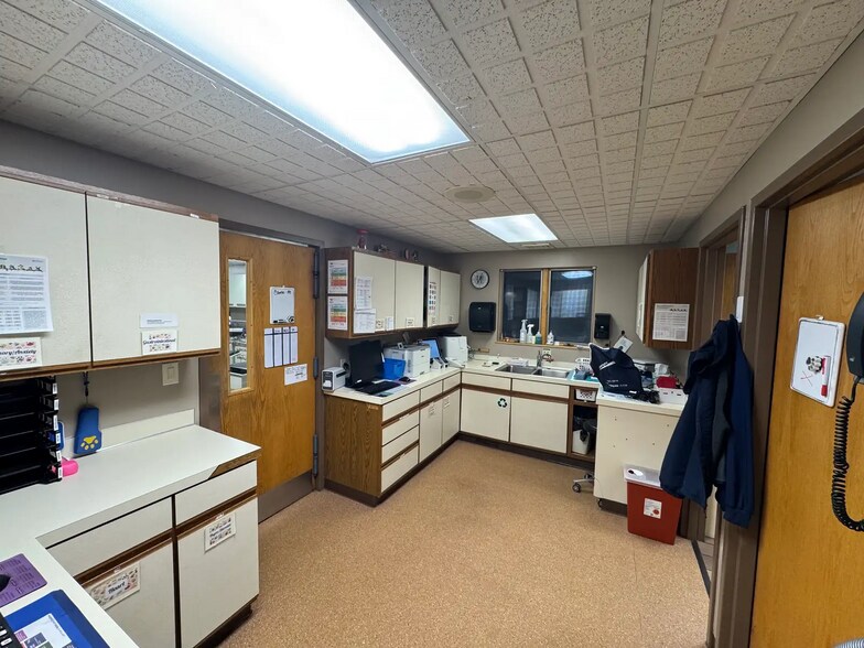 More Photos Of 6273 W River Rd NE, Belmont Veterinarian Kennel For Sale