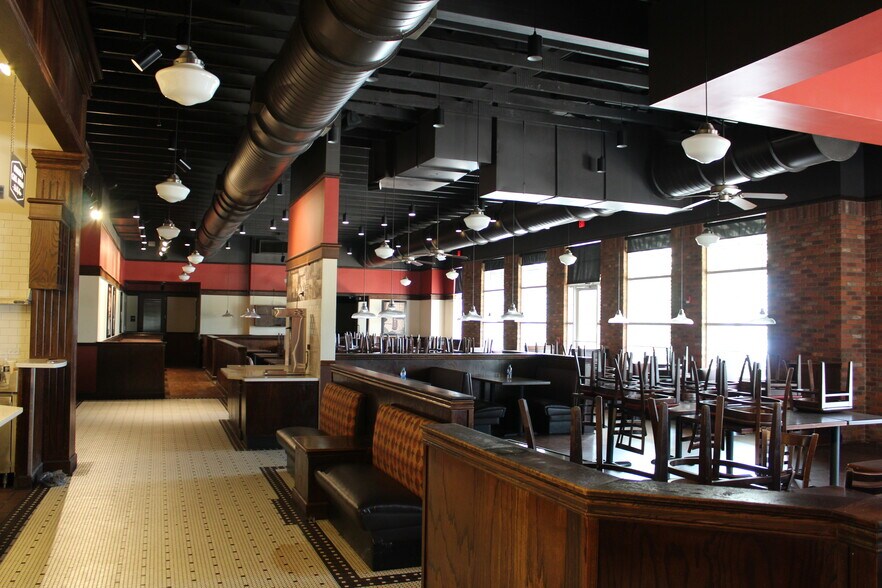 More Photos Of 108 Market St, Flowood Restaurant For Lease