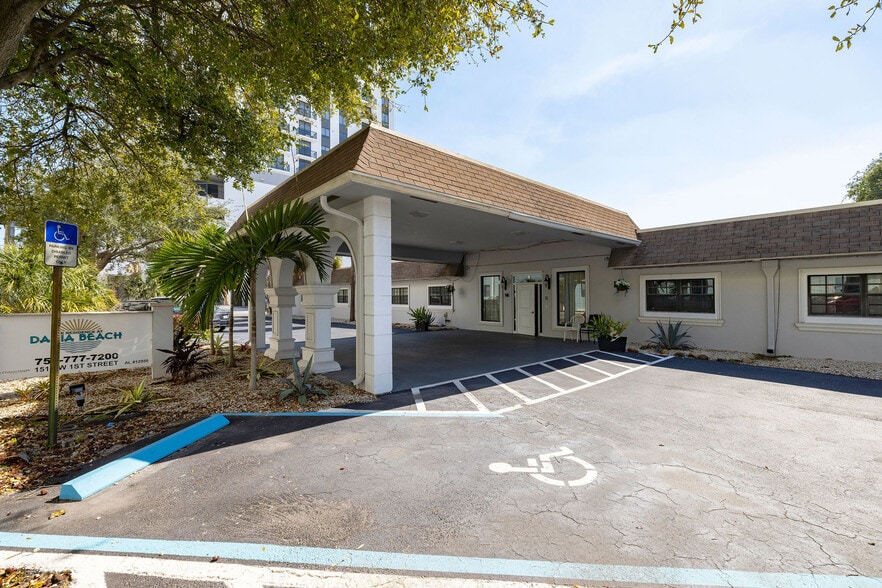 More Photos Of 151 SW 1st St, Dania Beach Assisted Living For Lease
