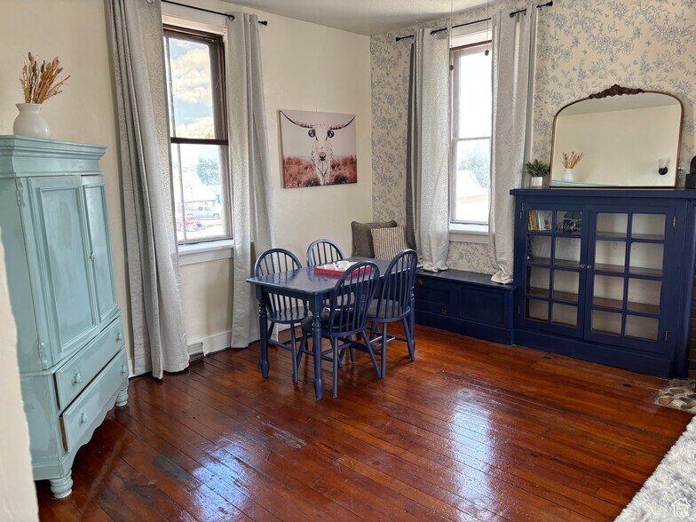 More Photos Of 95 N Main St, Panguitch Restaurant For Sale