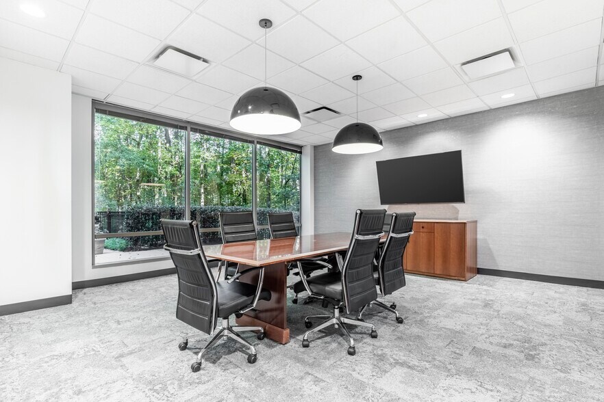 More Photos Of 12600 Deerfield Pky, Alpharetta Coworking Space