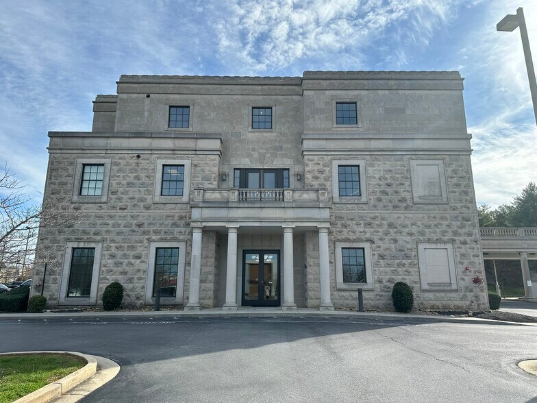 More Photos Of 11470 Parkside Dr, Knoxville Office For Lease