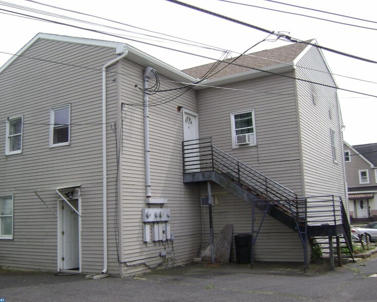 More Photos Of 20 Juliustown Rd, Browns Mills Storefront Retail Residential For Sale