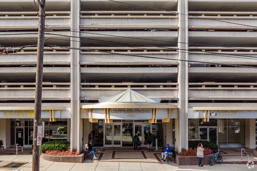 More Photos Of 5530 Wisconsin Ave, Chevy Chase Medical For Lease
