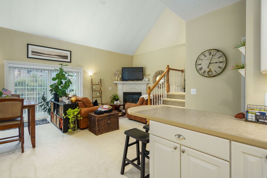 More Photos Of 206 E Liberty St, Milford Office For Sale