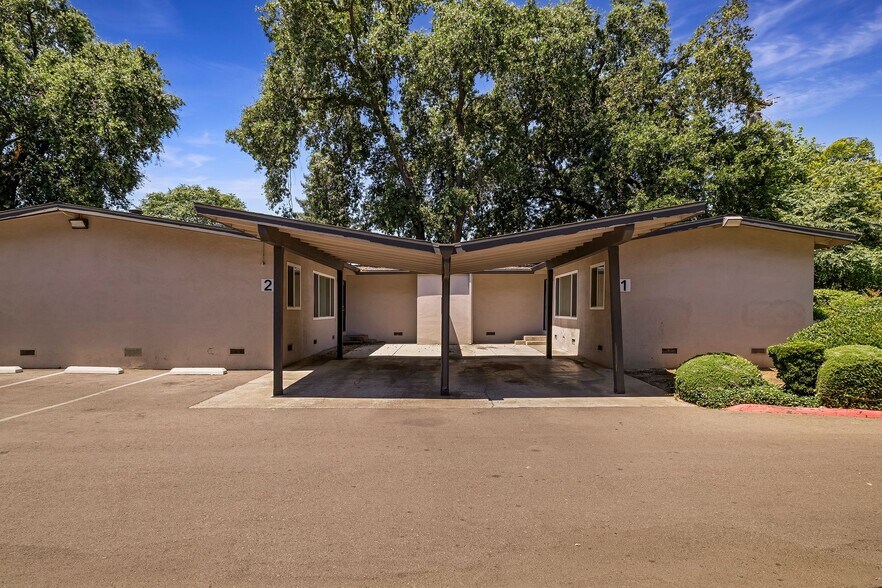 More Photos Of 1445 W 3rd St, Chico Apartments For Sale