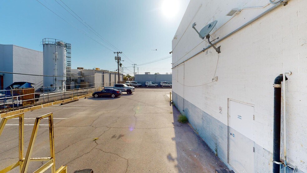 More Photos Of 2423 E University Dr, Phoenix Refrigeration Cold Storage For Sale