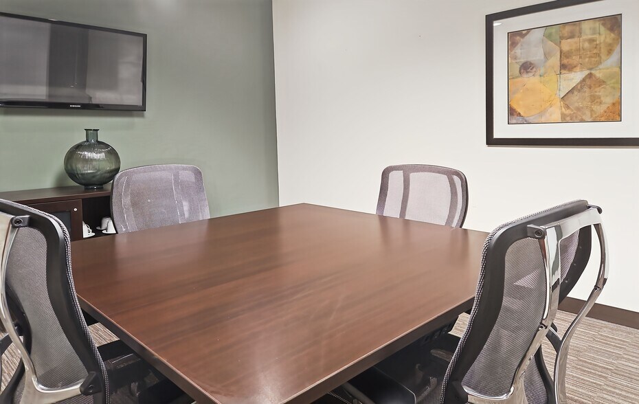 More Photos Of 9465 Counselors Row, Indianapolis Coworking Space