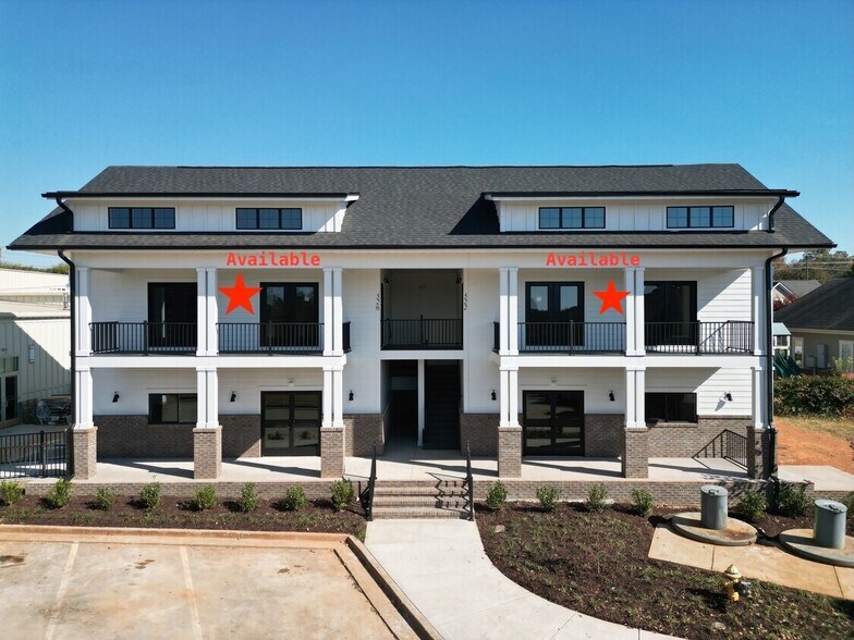 Primary Photo Of 520 Meritage St, Greer Office For Lease