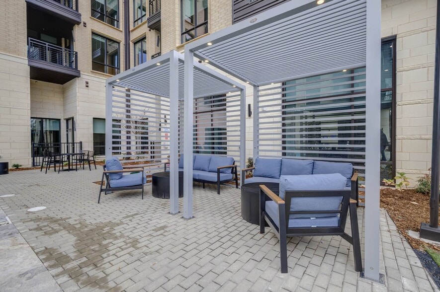 More Photos Of 352 S Walker St, Cary Apartments For Lease