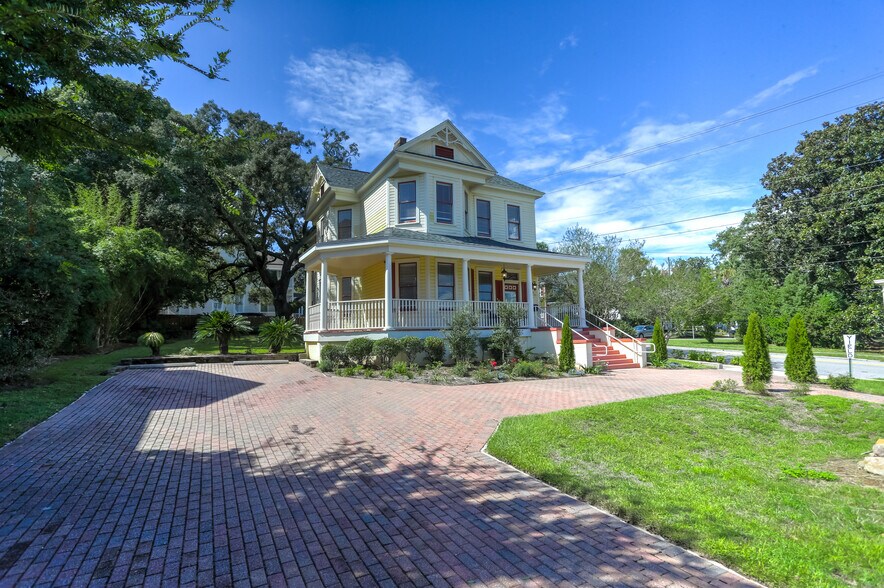 More Photos Of 921 N Palafox St, Pensacola Office For Sale