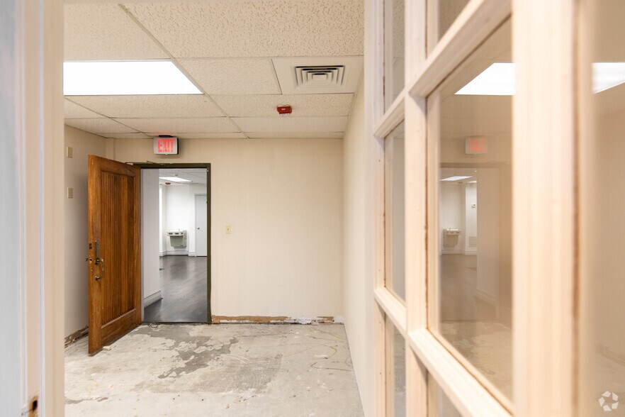 Photo of 3rd Floor Ste 305