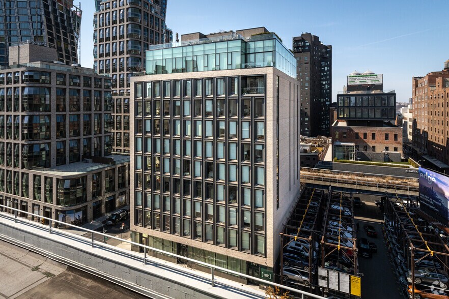 More Photos Of 155 10th Ave, New York Apartments For Lease