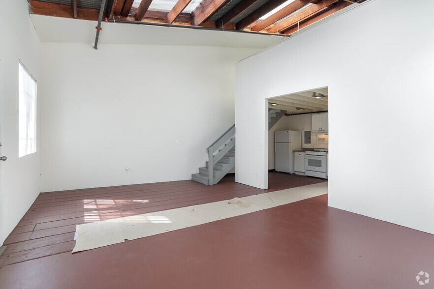 More Photos Of 4401 San Leandro St, Oakland Apartments For Sale