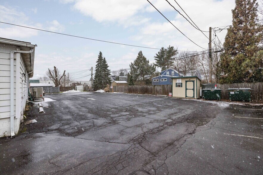 More Photos Of 521 N Derr Dr, Lewisburg Office Residential For Sale