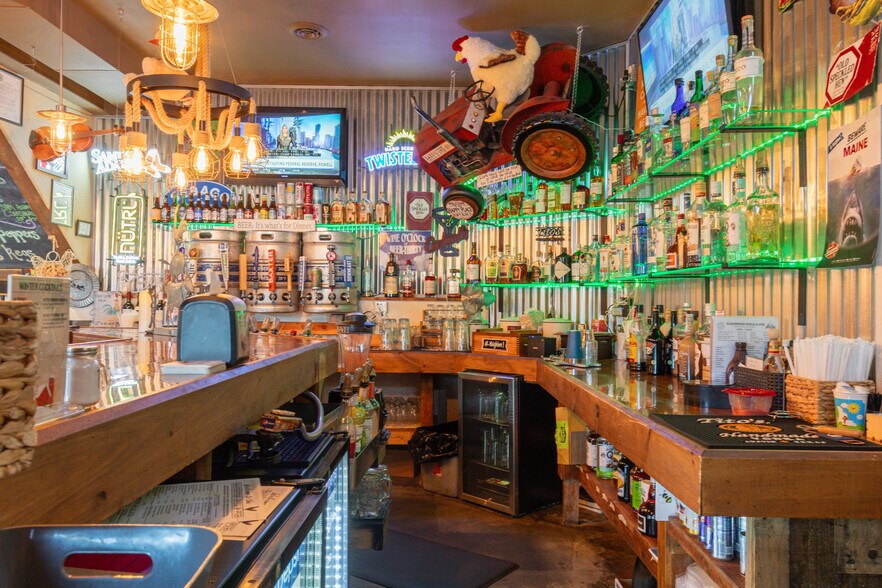 More Photos Of 690 Bath Rd, Wiscasset Freestanding For Sale