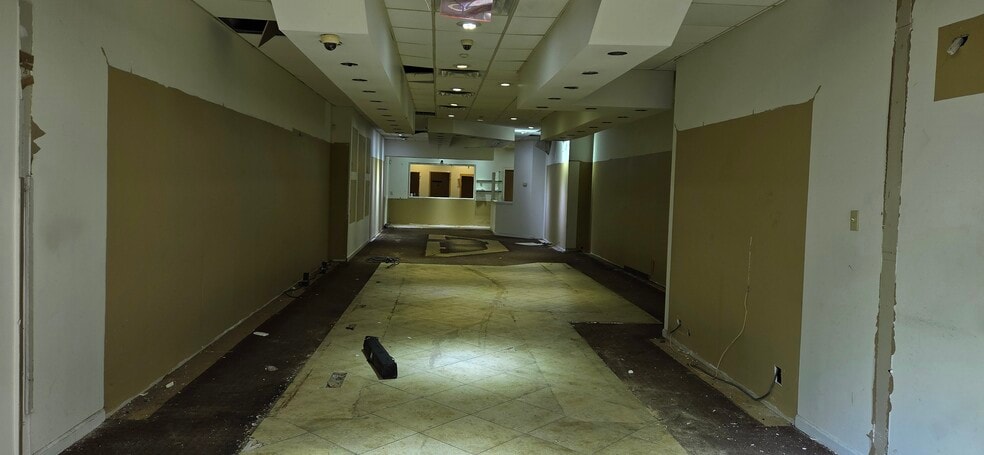 More Photos Of 1220 Kings Hwy, Brooklyn Storefront Retail Office For Lease