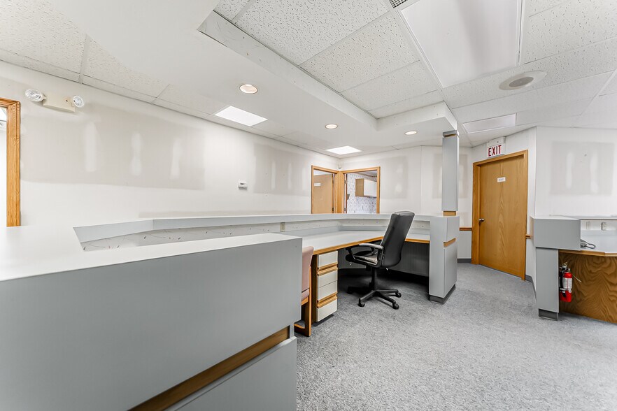 More Photos Of 36595 Detroit Rd, Avon Medical For Lease
