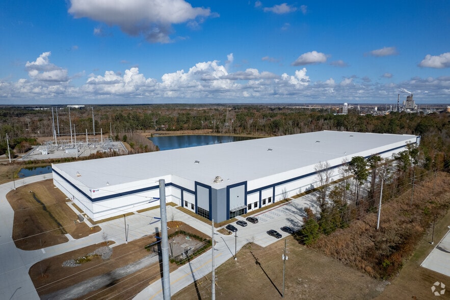 More Photos Of 54 National Dr, Port Wentworth Unknown For Lease