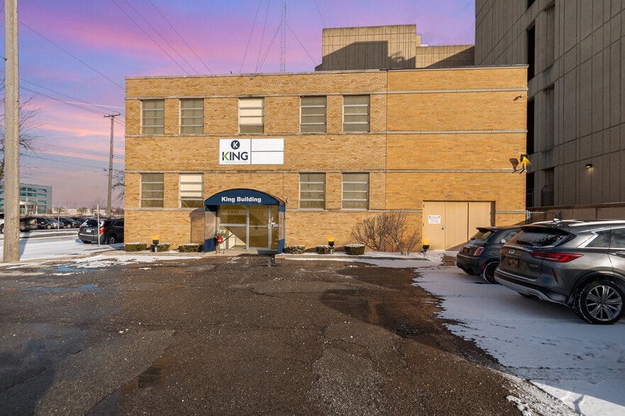 Primary Photo Of 334 S Water St, Saginaw Office For Sale