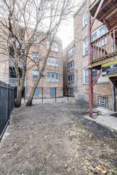 More Photos Of 7751 S Phillips Ave, Chicago Industrial For Sale