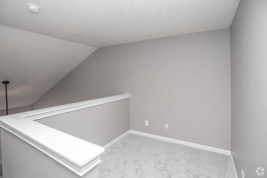 More Photos Of 5500 S Emerson Ave, Indianapolis Apartments For Sale
