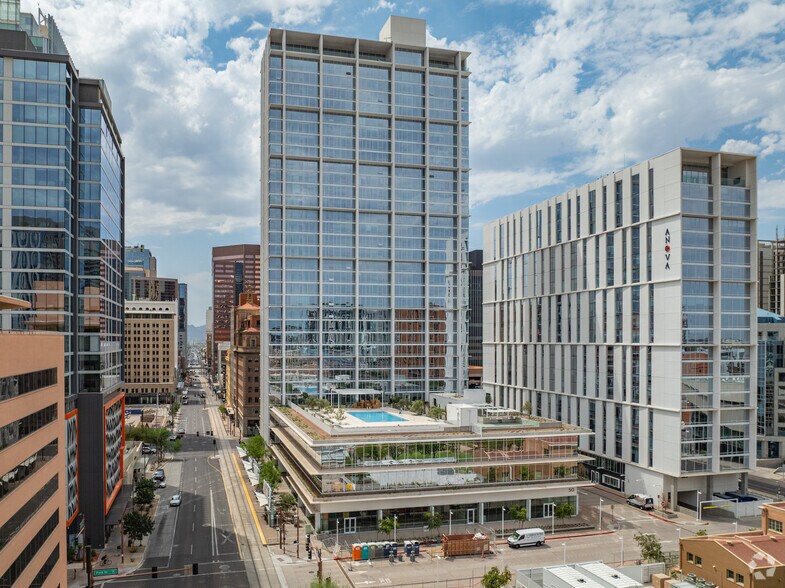 More Photos Of 50 W Van Buren St, Phoenix Office For Lease