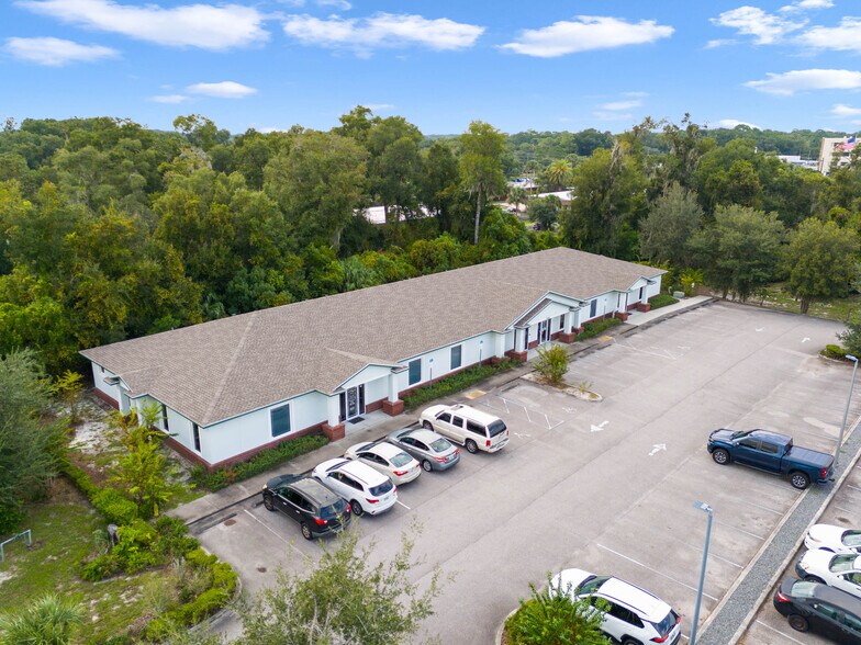 More Photos Of 844 N Stone St, Deland Medical For Sale