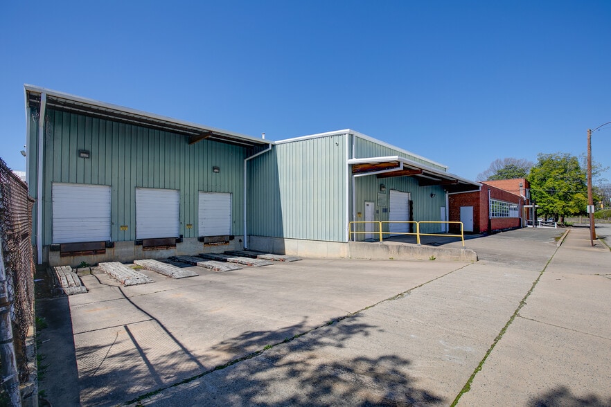 More Photos Of 1901 Westwood Ave, Richmond Warehouse For Sale