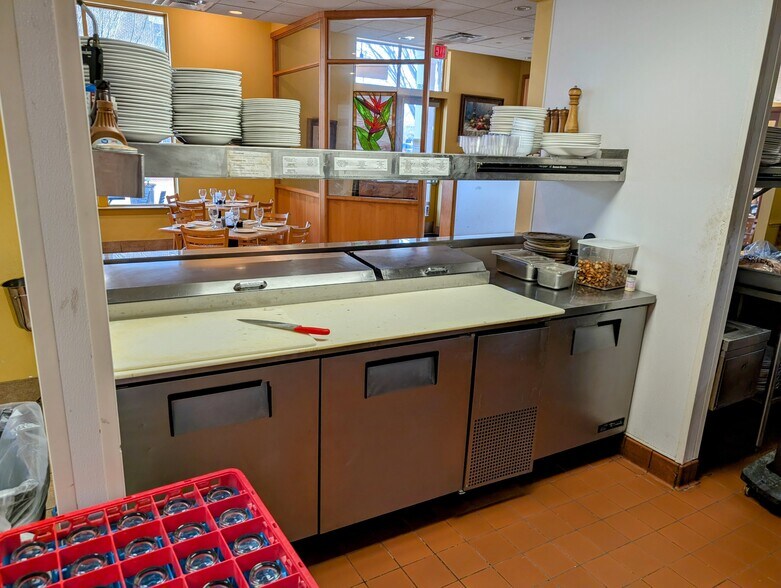 More Photos Of 5101 Center St, Williamsburg Restaurant For Sale